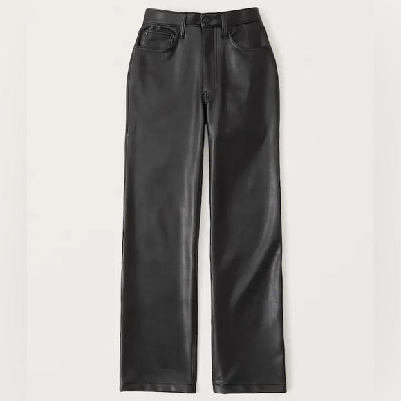 Curve Love Vegan Leather 90s Relaxed Pant 33 Short - Picture 2 of 8